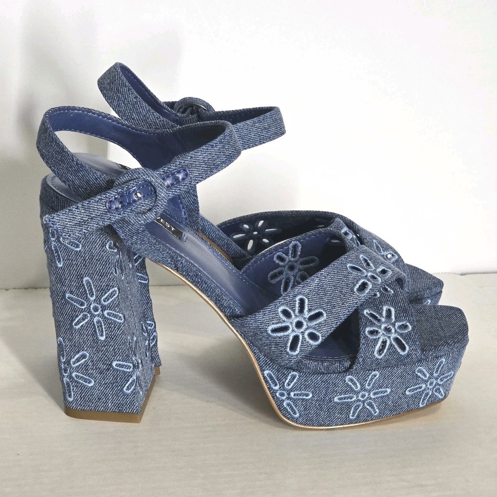 Nine West Denim Embroidered Floral Chuinky Platform Block Heel Sandals Womens 8